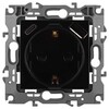 Миниатюра фото розетка эра серия 12 12-4108-06 2p+e 16a-250в со шторками с usb type-a+c 5в-3а чёрный б0067746 | 220svet.ru